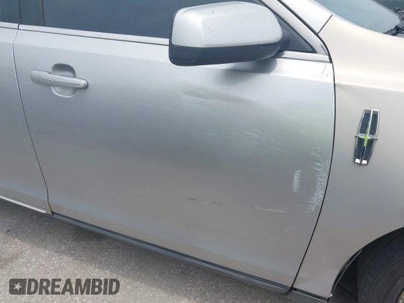 2009 Lincoln MKS с VIN 1LNHM94R99G611617, выставлен на аукционе IAAI как лот 42288299 с пробегом 115 320 миль миль и . История ставок и продаж доступна на DreamBid. Изображение 13.
