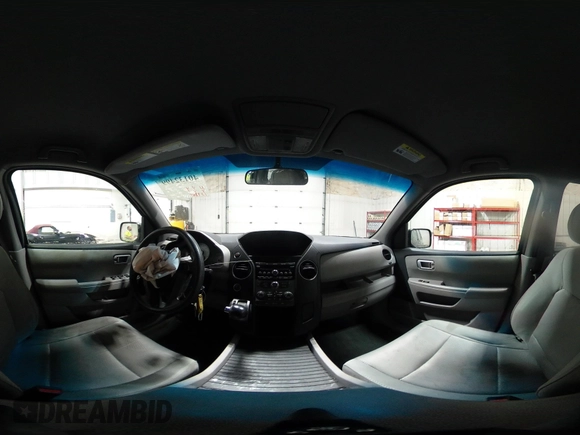 2014 Honda Pilot LX with VIN 5FNYF4H28EB015045, listed as a IAAI auction lot 40132499 with 139,845 mi miles and . Bid and sale history available at DreamBid. Image 19.