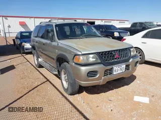 2000 Mitsubishi Montero Sport LS with VIN JA4MT31HXYP020087, listed as a IAAI auction lot 41540609 with 262,474 mi miles. Bid and sale history available at carsss.com. Image 1.