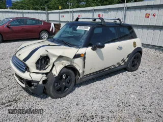 2009 MINI Hardtop with VIN WMWMF33539TU69939, listed as a Copart auction lot 59353095 with 173,308 mi miles and Salvage title. Bid and sale history available at DreamBid. Image 1.