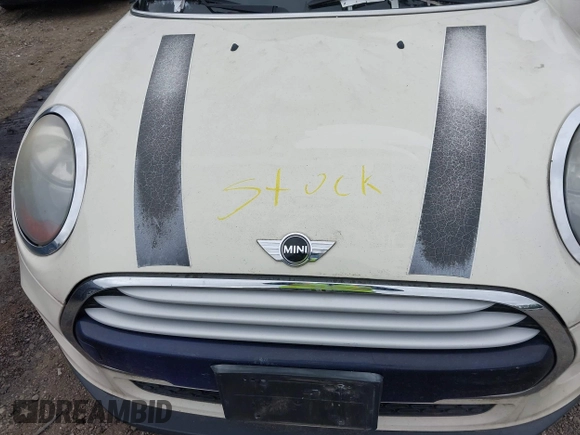 2014 MINI Hardtop with VIN WMWXM5C56ET936943, listed as a IAAI auction lot 42326780 with Not provided miles and . Bid and sale history available at DreamBid. Image 10.