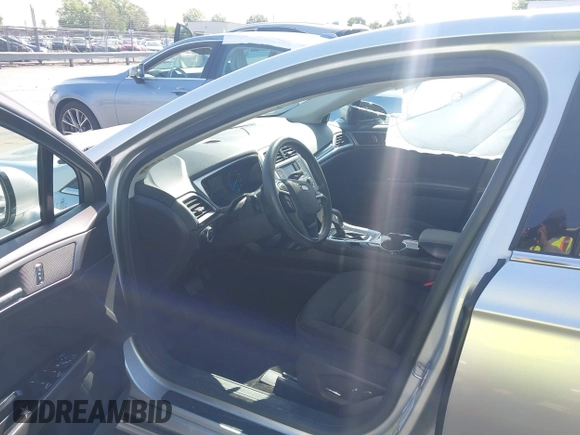 2014 Ford Fusion SE with VIN 1FA6P0H78E5402517, listed as a IAAI auction lot 42025986 with 38,556 mi miles. Bid and sale history available at carsss.com. Image 5.
