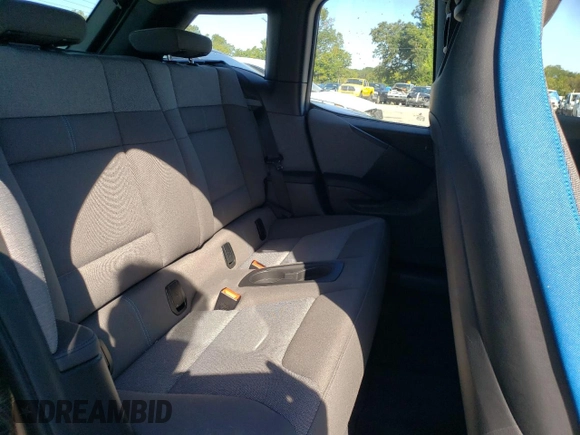 2019 BMW i3 with VIN WBY8P2C51K7D21073, listed as a Copart auction lot 68801733 with 27,386 mi miles. Bid and sale history available at carsss.com. Image 10.
