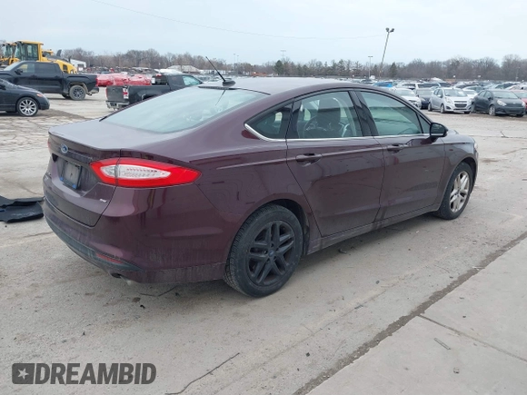 2013 Ford Fusion SE with VIN 3FA6P0H7XDR131553, listed as a IAAI auction lot 41711758 with 99,988 mi miles. Bid and sale history available at carsss.com. Image 4.