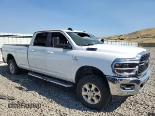 2022 Ram 2500 Big Horn z VIN 3C6UR5JL0NG271552, wystawiony jako Copart lot #61086084 z przebiegiem Nie podano mil oraz Szkoda całkowita • Salvage title. Historia ofert i sprzedaży dostępna na DreamBid. Obrazek 4.