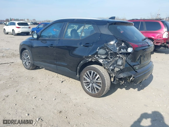 2021 Nissan Kicks SV with VIN 3N1CP5CV6ML523452, listed as a IAAI auction lot 41910818 with 73,242 mi miles. Bid and sale history available at carsss.com. Image 3.
