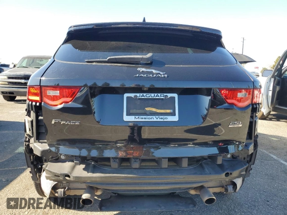 2018 Jaguar F-Pace 25t Premium z VIN SADCJ2FX0JA255130, wystawiony jako Copart lot #56570365 z przebiegiem 68 931 mil mil oraz Czysty tytuł • Clean title. Historia ofert i sprzedaży dostępna na DreamBid. Obrazek 6.