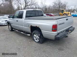 2001 Dodge Ram 1500 with VIN 3B7HC13Y21G785412, listed as a IAAI auction lot 41845813 with 222,246 mi miles. Bid and sale history available at carsss.com. Image 3.