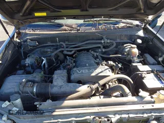 2005 Toyota Sequoia SR5 with VIN 5TDBT44A35S246264, listed as a IAAI auction lot 41558630 with 149,548 mi miles and . Bid and sale history available at DreamBid. Image 10.