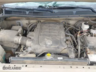 2017 Toyota Tundra 4WD SR5 with VIN 5TFDW5F16HX631528, listed as a IAAI auction lot 41829506 with 0 mi miles. Bid and sale history available at carsss.com. Image 10.