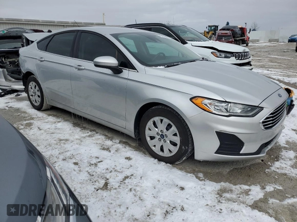 2019 Ford Fusion S with VIN 3FA6P0G75KR275526, listed as a Copart auction lot 45416895 with 38,852 mi miles and Salvage Title. Bid and sale history available at DreamBid. Image 4.