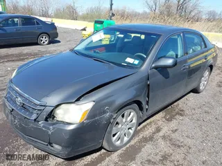 2006 Toyota Avalon XL with VIN 4T1BK36B66U152021, listed as a IAAI auction lot 41908367 with 176,467 mi miles. Bid and sale history available at carsss.com. Image 2.