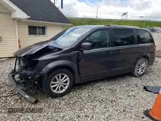 2018 Dodge Grand Caravan SXT z VIN 2C4RDGCG7JR298535, wystawiony jako Copart lot #57894115 z przebiegiem 141 775 mil mil oraz Szkody całkowita. Historia ofert i sprzedaży dostępna na DreamBid. Obrazek 1.