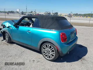 2016 MINI Convertible z VIN WMWWG5C5XG3A83276, wystawiony jako IAAI lot #41864830 z przebiegiem 103 721 mil mil oraz . Historia ofert i sprzedaży dostępna na DreamBid. Obrazek 3.