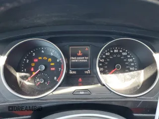 2018 Volkswagen Tiguan SEL с VIN 3VV2B7AX8JM132642, выставлен на аукционе Copart как лот 57807325 с пробегом 66 292 миль миль и Списание • Salvage title. История ставок и продаж доступна на DreamBid. Изображение 9.