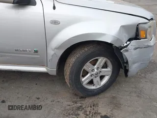 2008 Mercury Mariner с VIN 4M2CU39H68KJ30127, выставлен на аукционе IAAI как лот 42233071 с пробегом 126 904 миль миль и . История ставок и продаж доступна на DreamBid. Изображение 6.