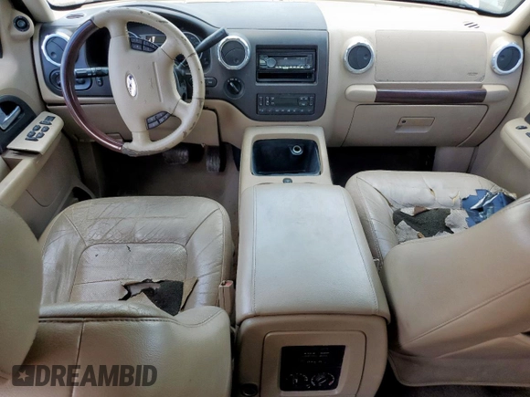 2005 Ford Expedition Limited with VIN 1FMFU20535LB08247, listed as a Copart auction lot 59821415 with 139,116 mi miles and Clean title. Bid and sale history available at DreamBid. Image 8.