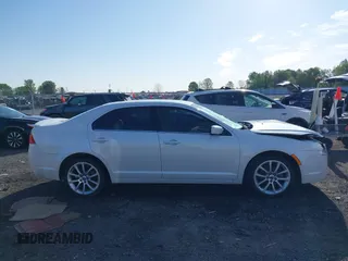 2010 Mercury Milan Premier with VIN 3MEHM0JA2AR633601, listed as a IAAI auction lot 42028637 with 114,122 mi miles and . Bid and sale history available at DreamBid. Image 13.