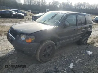 2004 Ford Escape XLT with VIN 1FMYU03174KB88016, listed as a Copart auction lot 42358115 with 178,773 mi miles and Salvage Title. Bid and sale history available at carsss.com. Image 1.