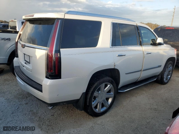 2019 Cadillac Escalade Luxury with VIN 1GYS3BKJ2KR184092, listed as a Copart auction lot 77300494 with 34,375 mi miles and Non Repairable. Bid and sale history available at carsss.com. Image 3.