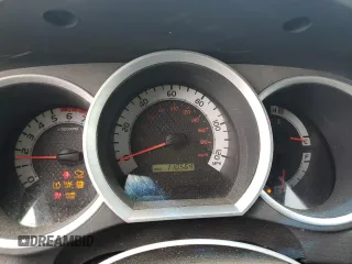 2013 Toyota Tacoma z VIN 5TFUU4EN5DX058037, wystawiony jako Copart lot #58387535 z przebiegiem 110 564 mil mil oraz Szkoda całkowita • Salvage title. Historia ofert i sprzedaży dostępna na DreamBid. Obrazek 9.