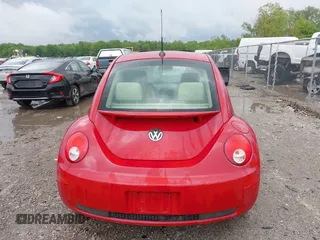 2007 Volkswagen Beetle с VIN 3VWRW31C47M517385, выставлен на аукционе IAAI как лот 42270595 с пробегом 136 227 миль миль и . История ставок и продаж доступна на DreamBid. Изображение 16.