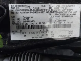 2017 Ford Focus SE with VIN 1FADP3F2XHL269548, listed as a IAAI auction lot 41304096 with 159,085 mi miles and . Bid and sale history available at DreamBid. Image 9.