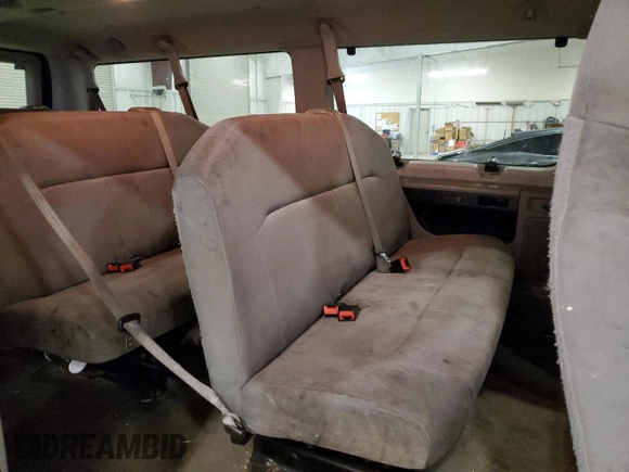 2009 Ford Econoline Passenger XL с VIN 1FBNE31L59DA75112, выставлен на аукционе Copart как лот 58001075 с пробегом 147 492 миль миль и Списание • Salvage title. История ставок и продаж доступна на DreamBid. Изображение 11.