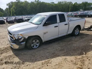 2020 Ram 1500 Tradesman z VIN 1C6RR6FG2LS121682, wystawiony jako Copart lot #56897095 z przebiegiem 47 456 mil mil oraz Szkoda całkowita • Salvage title. Historia ofert i sprzedaży dostępna na DreamBid. Obrazek 1.