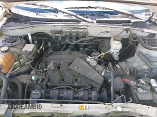 2006 Ford Escape XLT with VIN 1FMYU93106KA12173, listed as a IAAI auction lot 42176724 with 219,471 mi miles and . Bid and sale history available at DreamBid. Image 10.