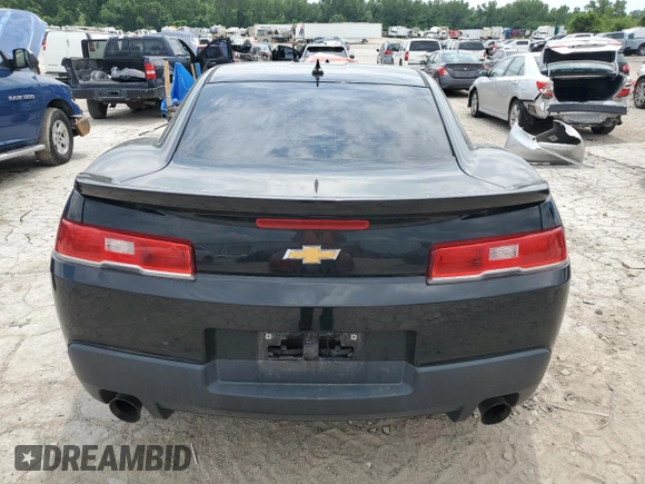 2015 Chevrolet Camaro LS z VIN 2G1FB1E32F9229252, wystawiony jako Copart lot #59975425 z przebiegiem 84 839 mil mil oraz Czysty tytuł • Clean title. Historia ofert i sprzedaży dostępna na DreamBid. Obrazek 6.