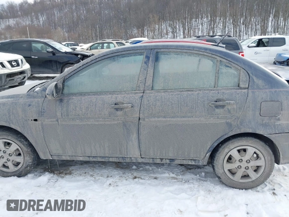 2008 Hyundai Accent GLS with VIN KMHCN46C88U270746, listed as a IAAI auction lot 41392092 with 146,419 mi miles. Bid and sale history available at carsss.com. Image 14.