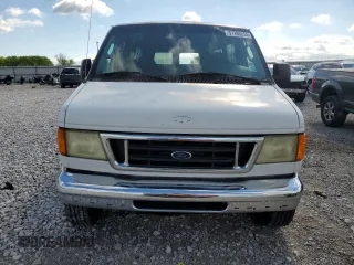 2004 Ford Econoline Passenger XL z VIN 1FBSS31S94HA00322, wystawiony jako Copart lot #57285255 z przebiegiem 224 341 mil mil oraz Szkoda całkowita • Salvage title. Historia ofert i sprzedaży dostępna na DreamBid. Obrazek 5.