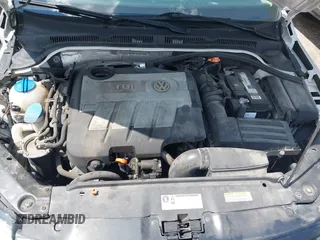 2013 Volkswagen Jetta TDI w/Premium/Nav with VIN 3VWLL7AJ9DM300544, listed as a IAAI auction lot 42401610 with 157,585 mi miles and . Bid and sale history available at DreamBid. Image 10.