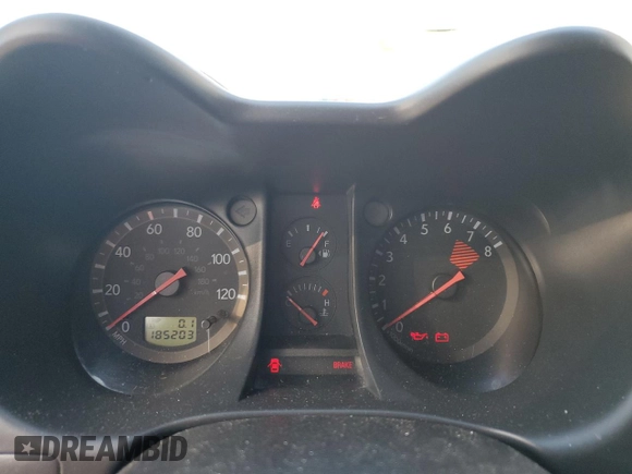 2005 Mitsubishi Outlander LS with VIN JA4LX31F35U025160, listed as a Copart auction lot 43377345 with 185,203 mi miles and Salvage Title. Bid and sale history available at carsss.com. Image 9.
