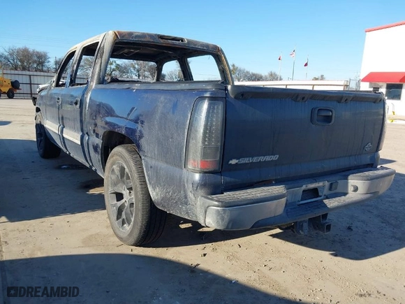 2006 Chevrolet Silverado 1500 LT1 with VIN 2GCEC13T261247672, listed as a IAAI auction lot 41654502 with 1 mi miles. Bid and sale history available at carsss.com. Image 3.