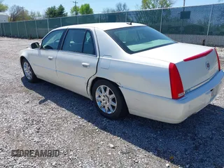 2008 Cadillac DTS 1SC with VIN 1G6KD57Y78U146005, listed as a IAAI auction lot 41982953 with 179,763 mi miles and . Bid and sale history available at carsss.com. Image 3.