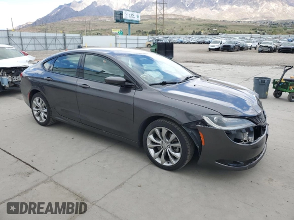 2015 Chrysler 200 S with VIN 1C3CCCDG2FN711678, listed as a Copart auction lot 53299155 with 114,535 mi miles and Salvage Title. Bid and sale history available at carsss.com. Image 4.