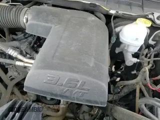 2023 Ram 1500 Tradesman z VIN 1C6RR7FG0PS534342, wystawiony jako Copart lot #65771685 z przebiegiem 100 113 mil mil oraz Czysty tytuł • Clean title. Historia ofert i sprzedaży dostępna na DreamBid. Obrazek 13.