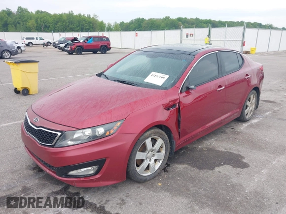 2012 Kia Optima SX z VIN 5XXGR4A61CG064923, wystawiony jako IAAI lot #42197209 z przebiegiem Nie podano mil oraz . Historia ofert i sprzedaży dostępna na DreamBid. Obrazek 2.