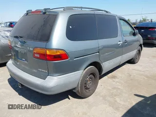 1999 Toyota Sienna LE with VIN 4T3ZF13C8XU109975, listed as a IAAI auction lot 42701961 with 194,529 mi miles and . Bid and sale history available at DreamBid. Image 4.