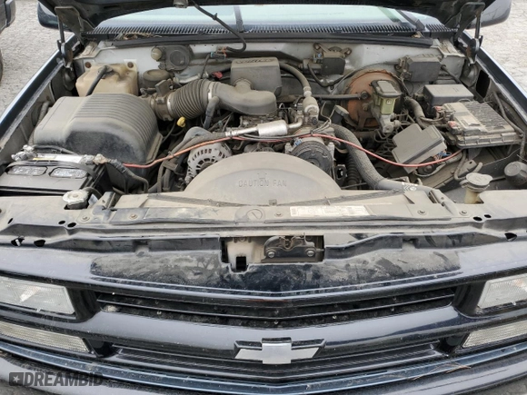 1996 Chevrolet Tahoe with VIN 3GNEK18R7TG107725, listed as a Copart auction lot 47605965 with 253,774 mi miles and Salvage Title. Bid and sale history available at carsss.com. Image 12.