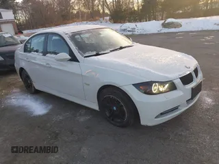 2008 BMW 3 Series 328xi with VIN WBAVC93558K037423, listed as a IAAI auction lot 41419570 with 115,874 mi miles. Bid and sale history available at carsss.com. Image 1.