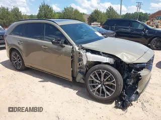 2025 Mazda CX-70 S Premium с VIN JM3KJDHCXS1113115, выставлен на аукционе IAAI как лот 42179954 с пробегом 5 758 миль миль и . История ставок и продаж доступна на DreamBid. Изображение 1.