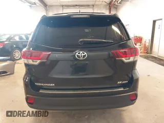 2019 Toyota Highlander SE with VIN 5TDJZRFH2KS628024, listed as a IAAI auction lot 41915298 with 87,054 mi miles. Bid and sale history available at carsss.com. Image 17.
