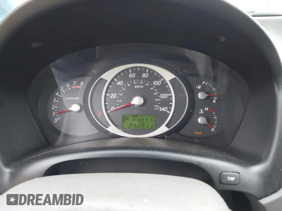 2007 Hyundai Tucson SE with VIN KM8JN12D77U667867, listed as a IAAI auction lot 42082092 with 240,911 mi miles. Bid and sale history available at carsss.com. Image 7.