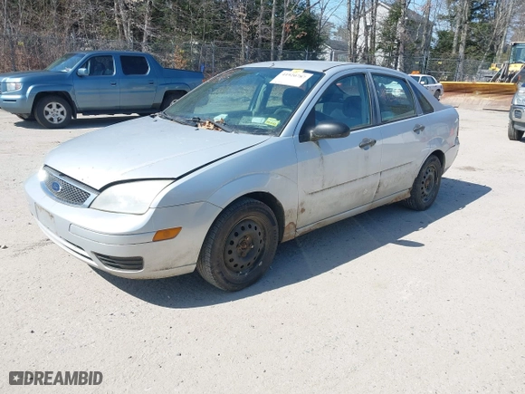 2007 Ford Focus S with VIN 1FAFP34N17W262927, listed as a IAAI auction lot 41920787 with 172,003 mi miles. Bid and sale history available at carsss.com. Image 2.