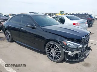 2024 Mercedes-Benz C 300 z VIN W1KAF4GBXRR208466, wystawiony jako IAAI lot #42238658 z przebiegiem 14 074 mil mil oraz . Historia ofert i sprzedaży dostępna na DreamBid. Obrazek 1.