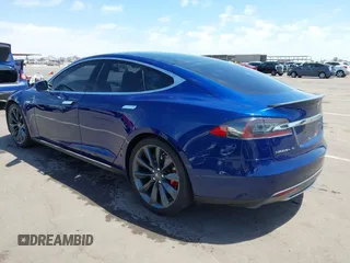 2016 Tesla Model S 70 kWh Battery with VIN 5YJSA1E10GF126433, listed as a IAAI auction lot 42169558 with 120,182 mi miles and . Bid and sale history available at carsss.com. Image 3.
