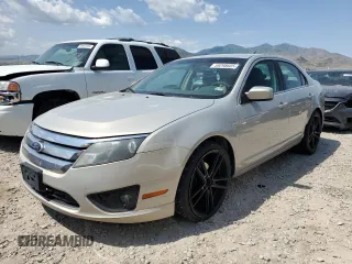2010 Ford Fusion SE z VIN 3FAHP0HA7AR287260, wystawiony jako Copart lot #59298685 z przebiegiem 231 642 mil mil oraz Szkoda całkowita • Salvage title. Historia ofert i sprzedaży dostępna na DreamBid. Obrazek 1.